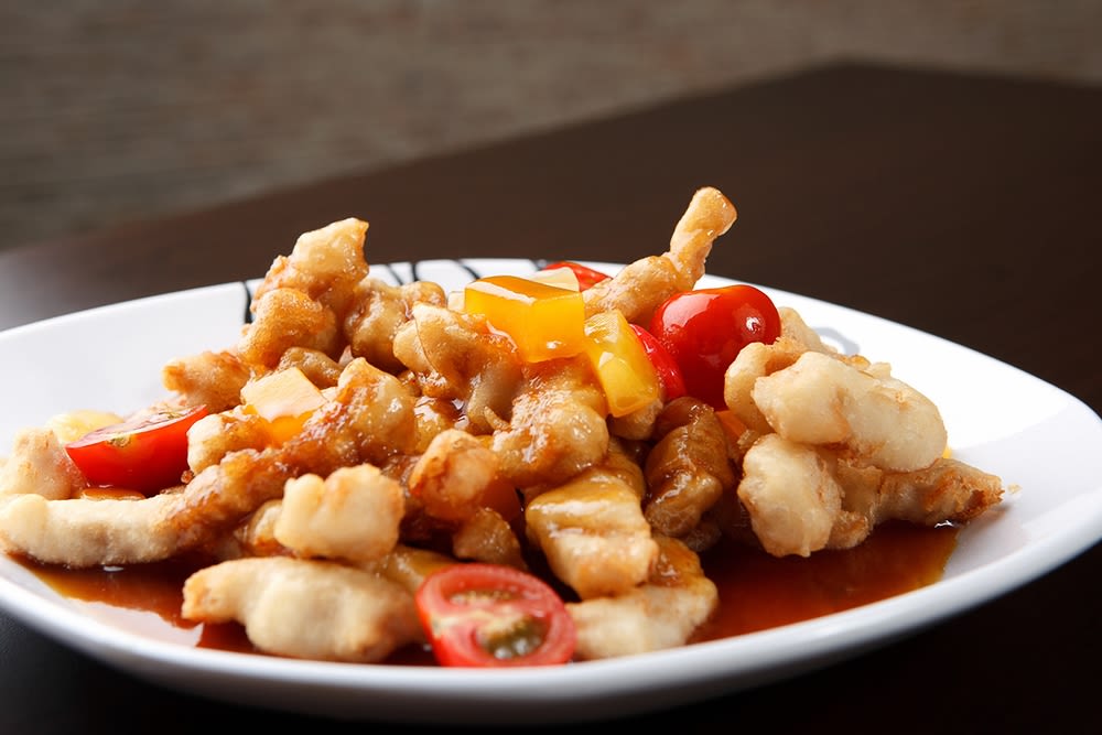 Tangsuyuk (deep-fried pork with sweet and sour sauce)