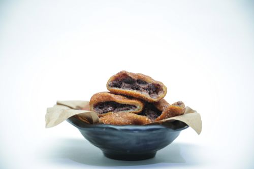 Black glutinous rice donut