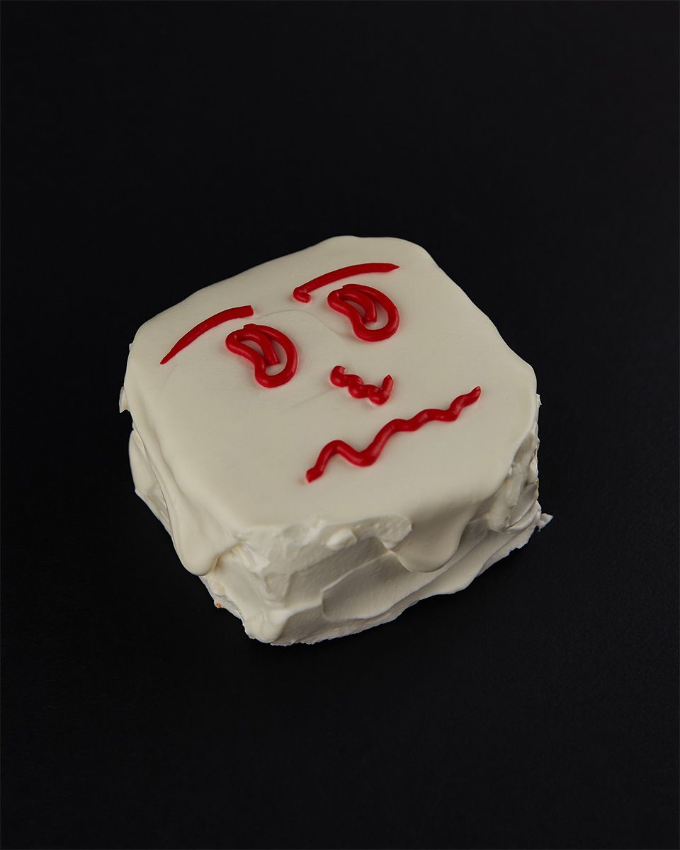 Tongue emoji cake