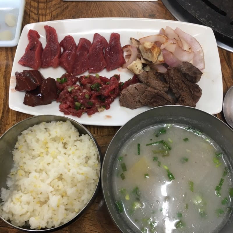 馬肉コムタン