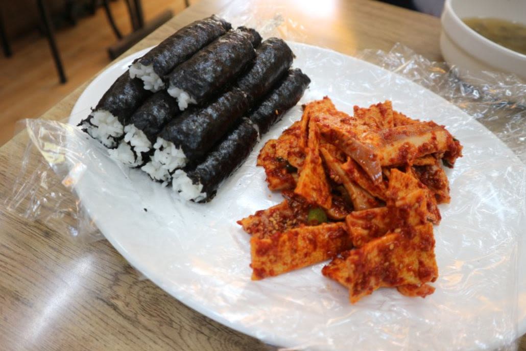 풍화김밥 (Poonghwa Gimbap)