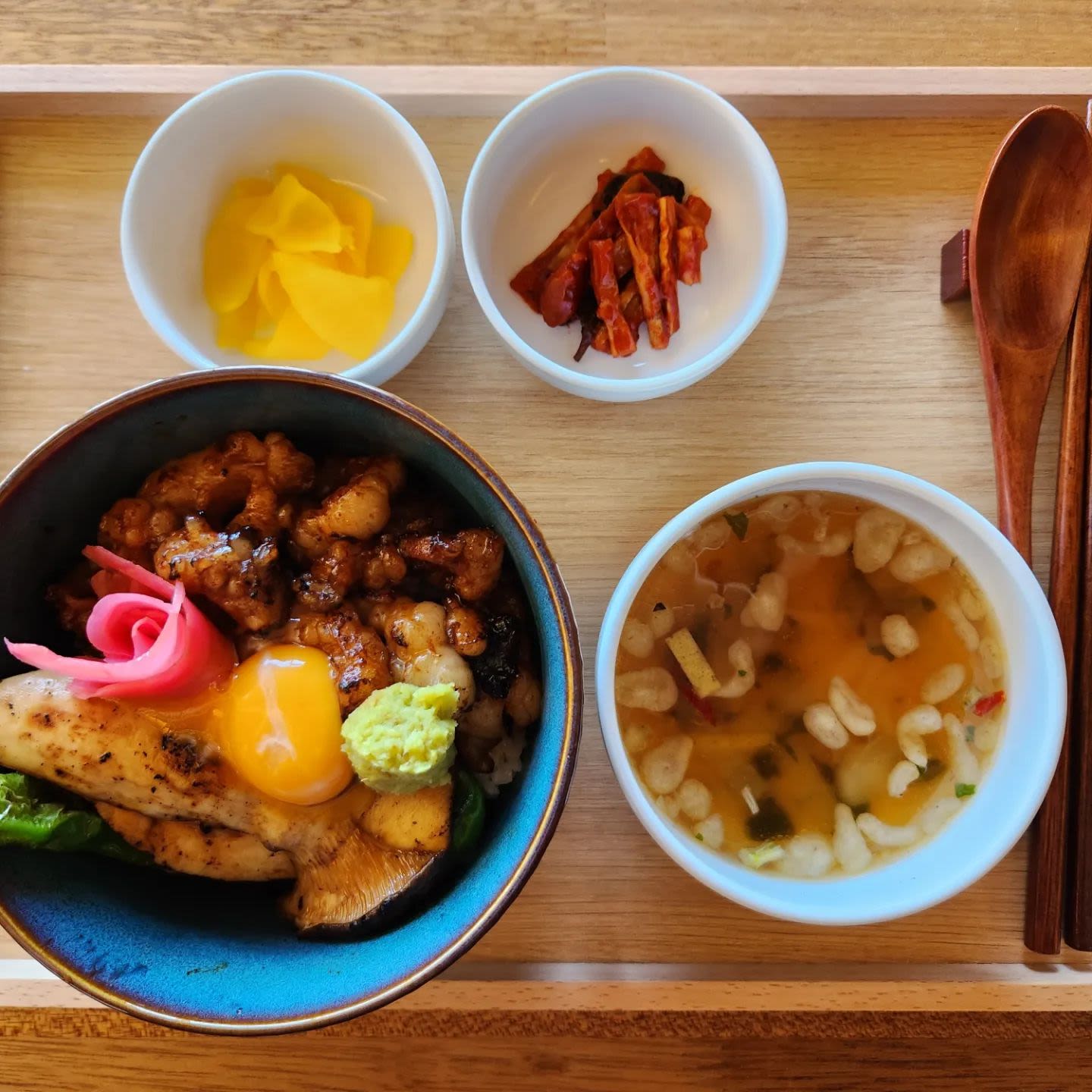 jungho - Image 1