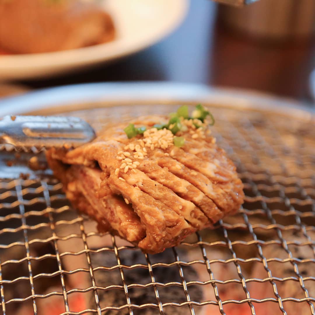 名品カルビ肉ヤンニョム焼き