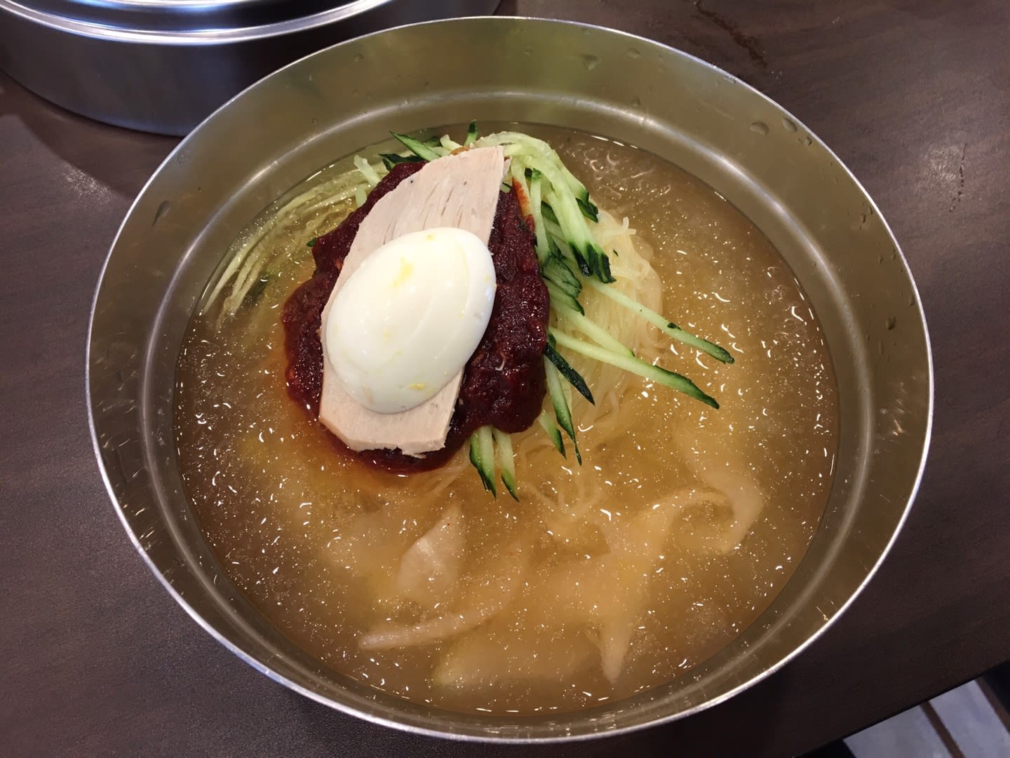 Milmyeon (wheat noodles in cold broth)