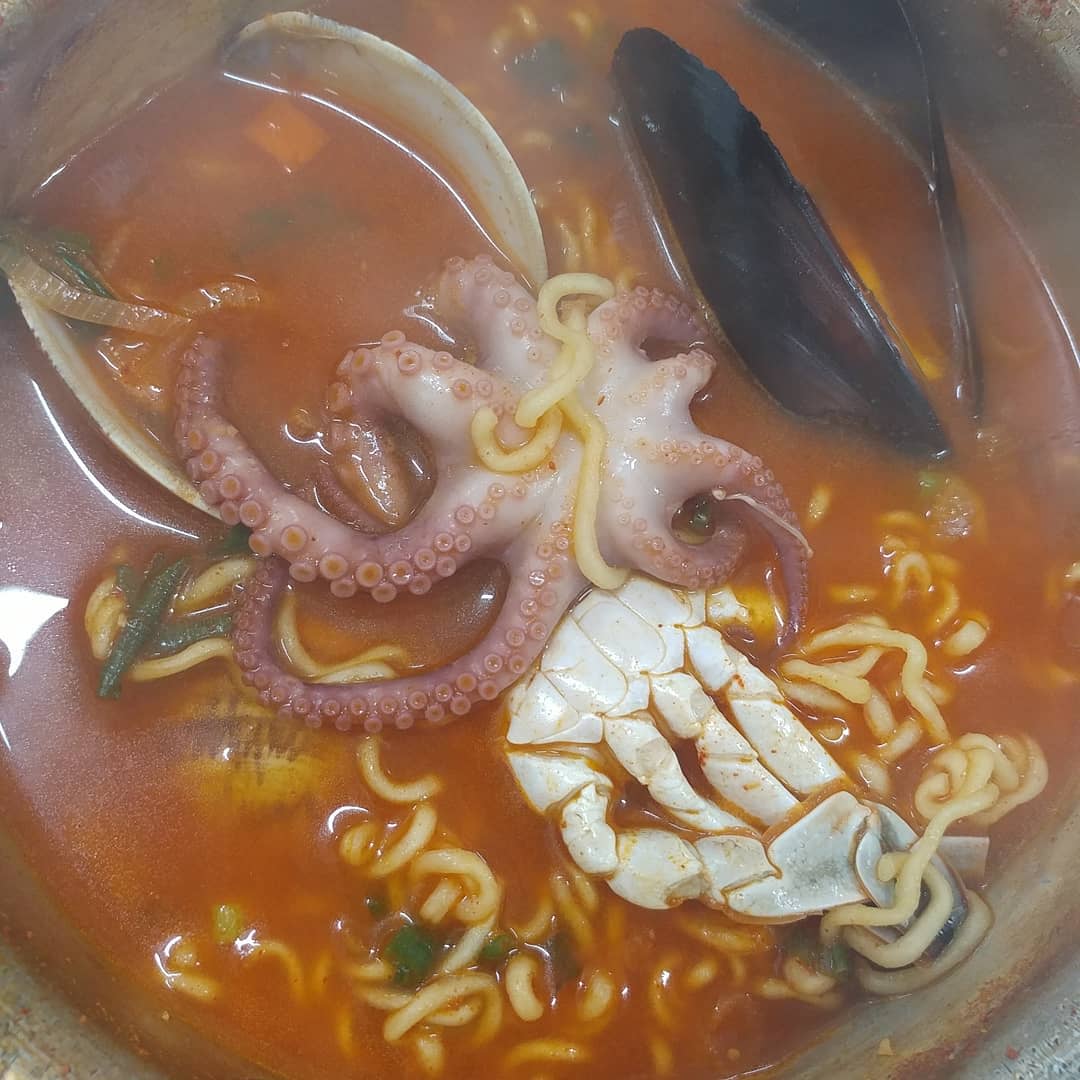 Seafood noodles