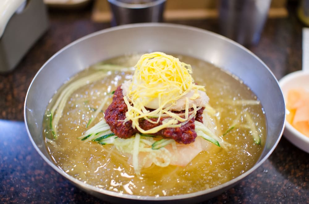 Mul-milmyeon (wheat noodles in cold broth)