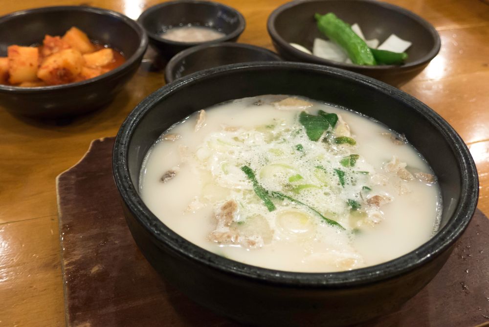 Korean beef Seuji-tang (beef tendon soup)