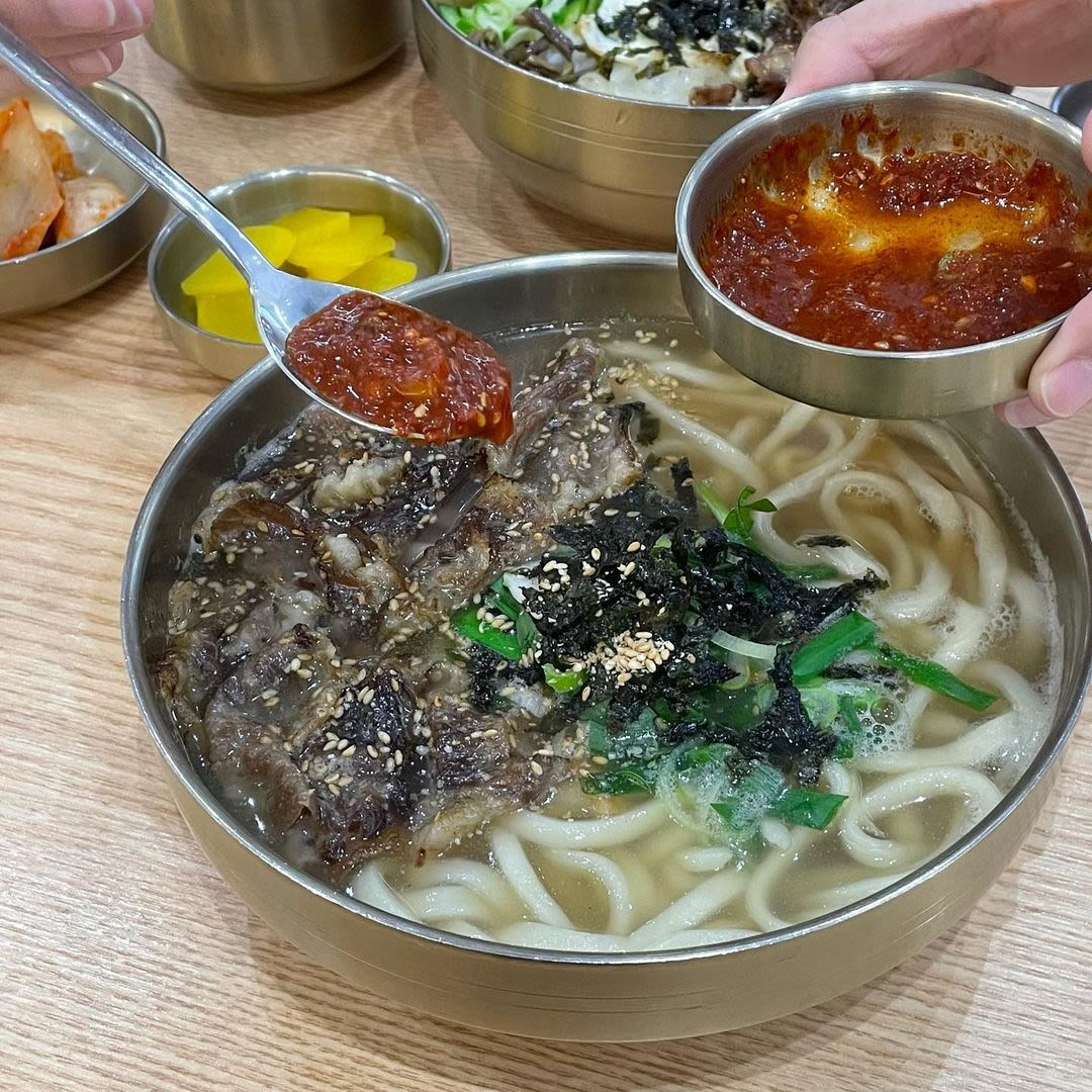 牛バラ肉のカルグクス