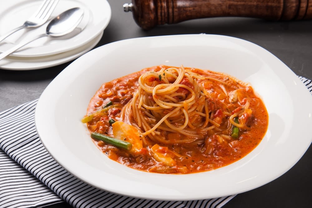 Flying fish roe rose pasta