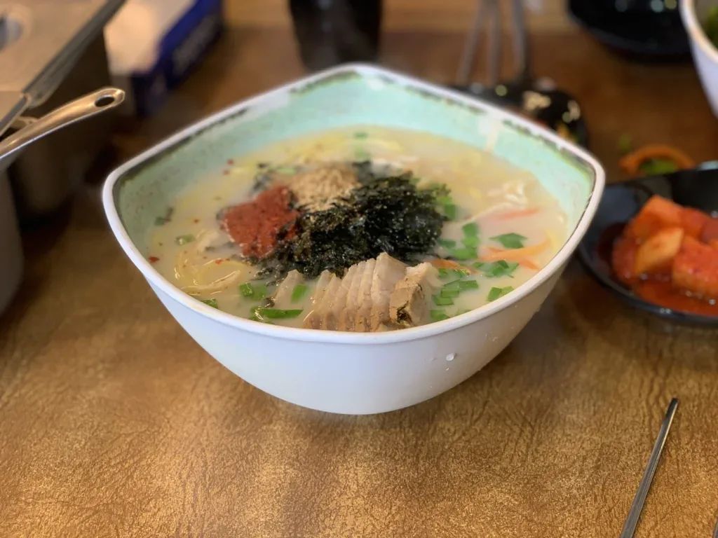 豚肉麺