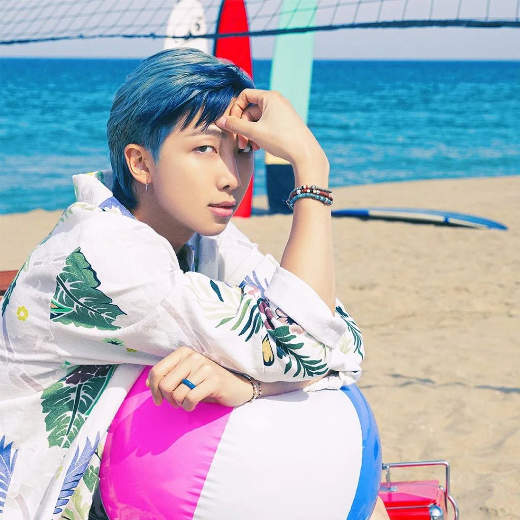 “RM” 生日咖啡厅🎂