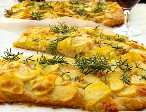 Crunchy Potato Pizza