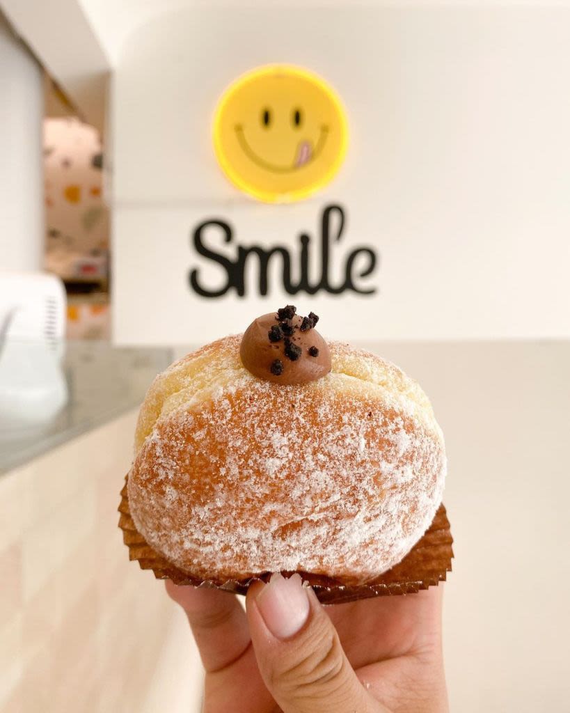 Chocolate pudding donut