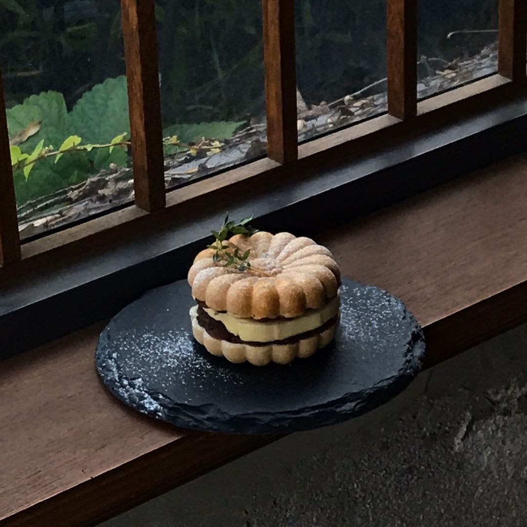 あんバターモナカ