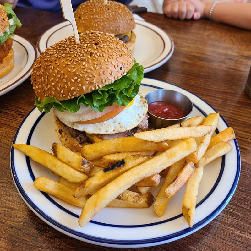 +82 burger