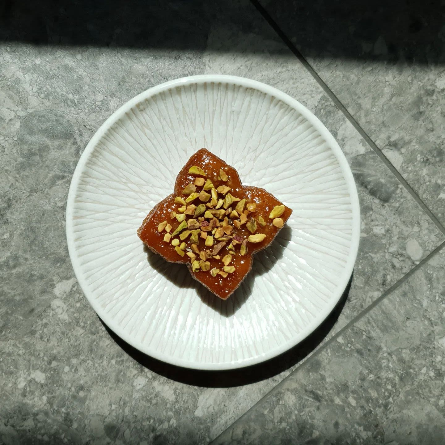 宣休四角薬菓