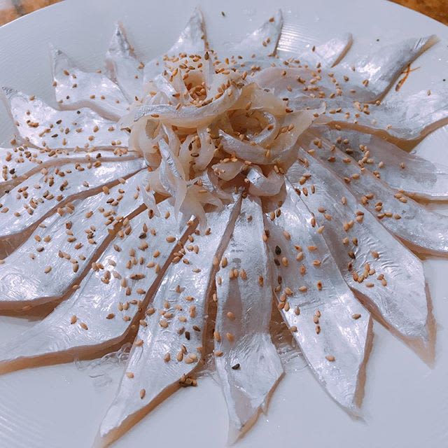 Sliced Raw Cutlassfish