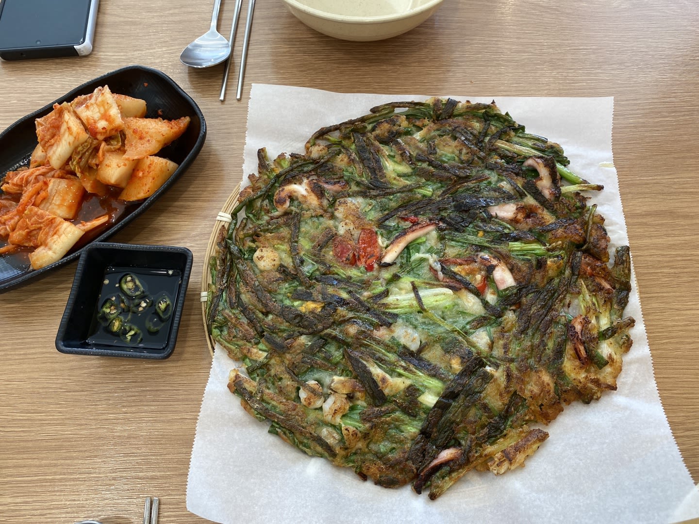 31cm Seafood Pajeon (green onion pancake)