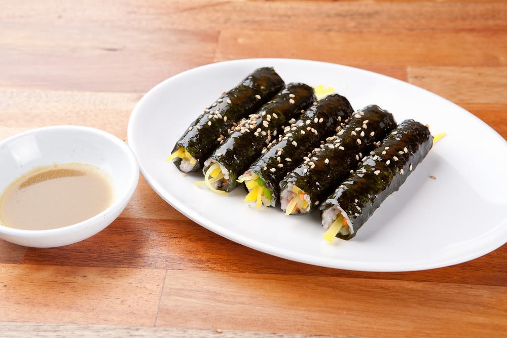 Gimbap (seaweed rice rolls)