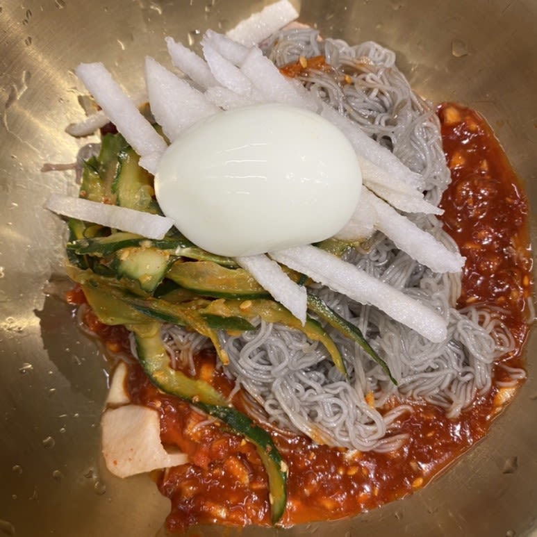 咸興冷麺