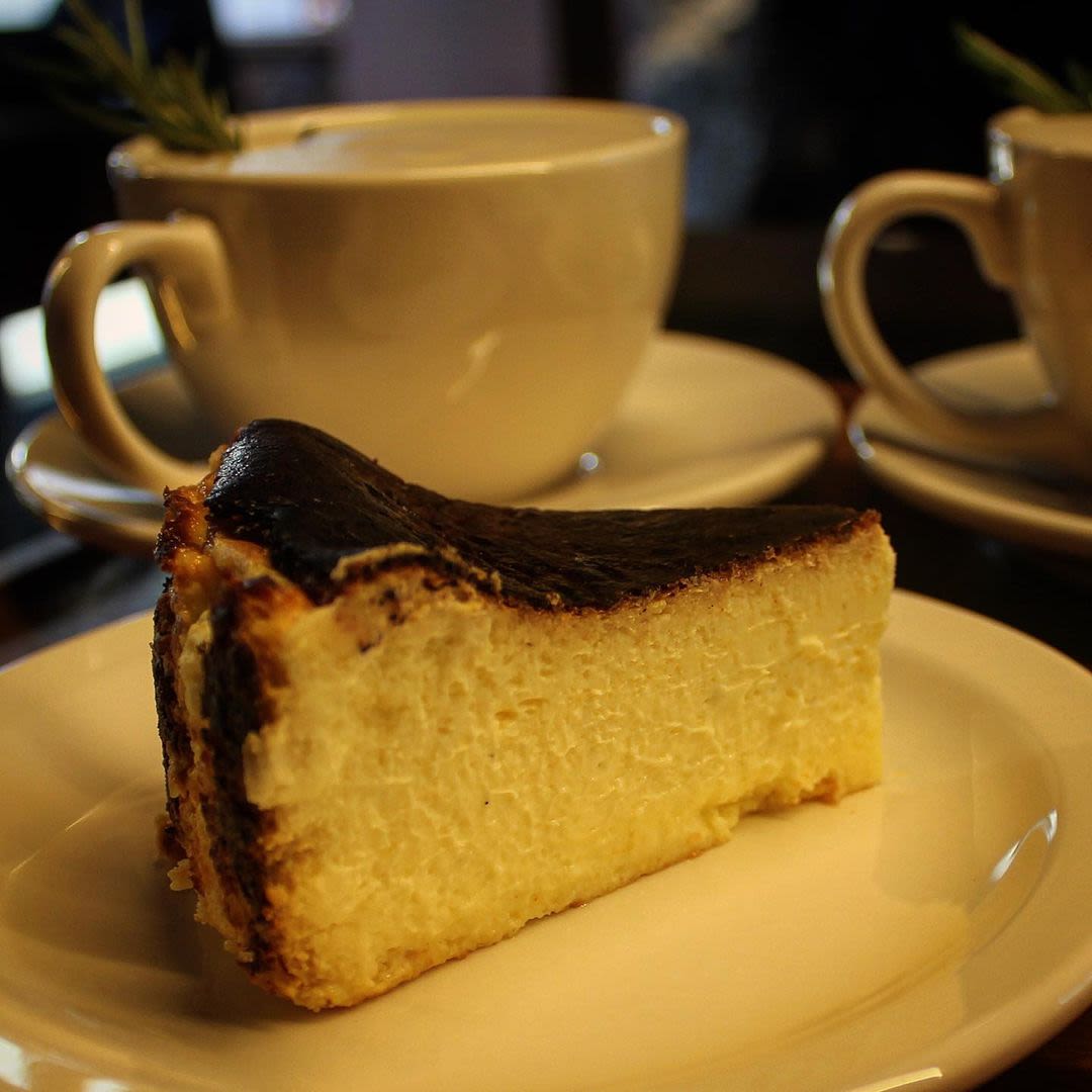 Basque cheesecake