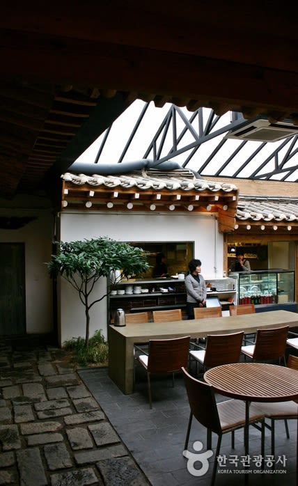 仁寺洞の美しい茶の博物館 | 伝統的な韓屋で楽しむお茶と文化 | NOL World