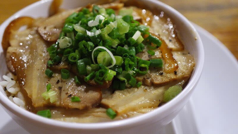 チャーシュー丼