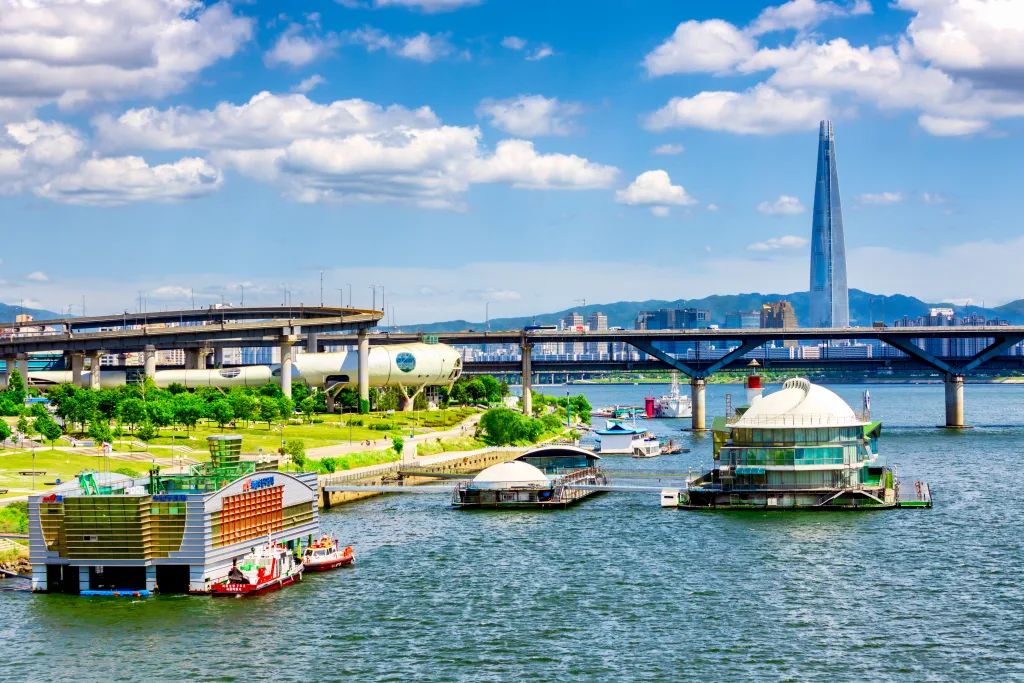 Ttukseom Hangang Park