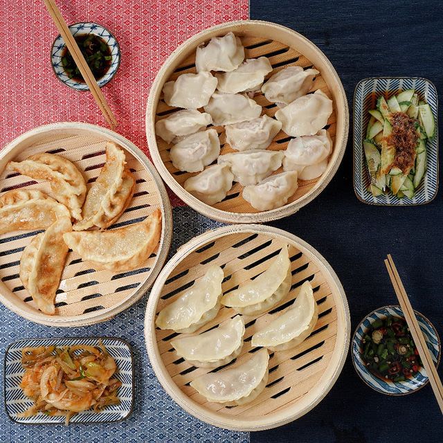 Gunmandu (fried dumplings)