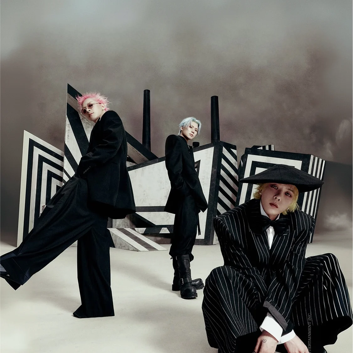 BigBang — XX: Cosmos World Tour promotional photo