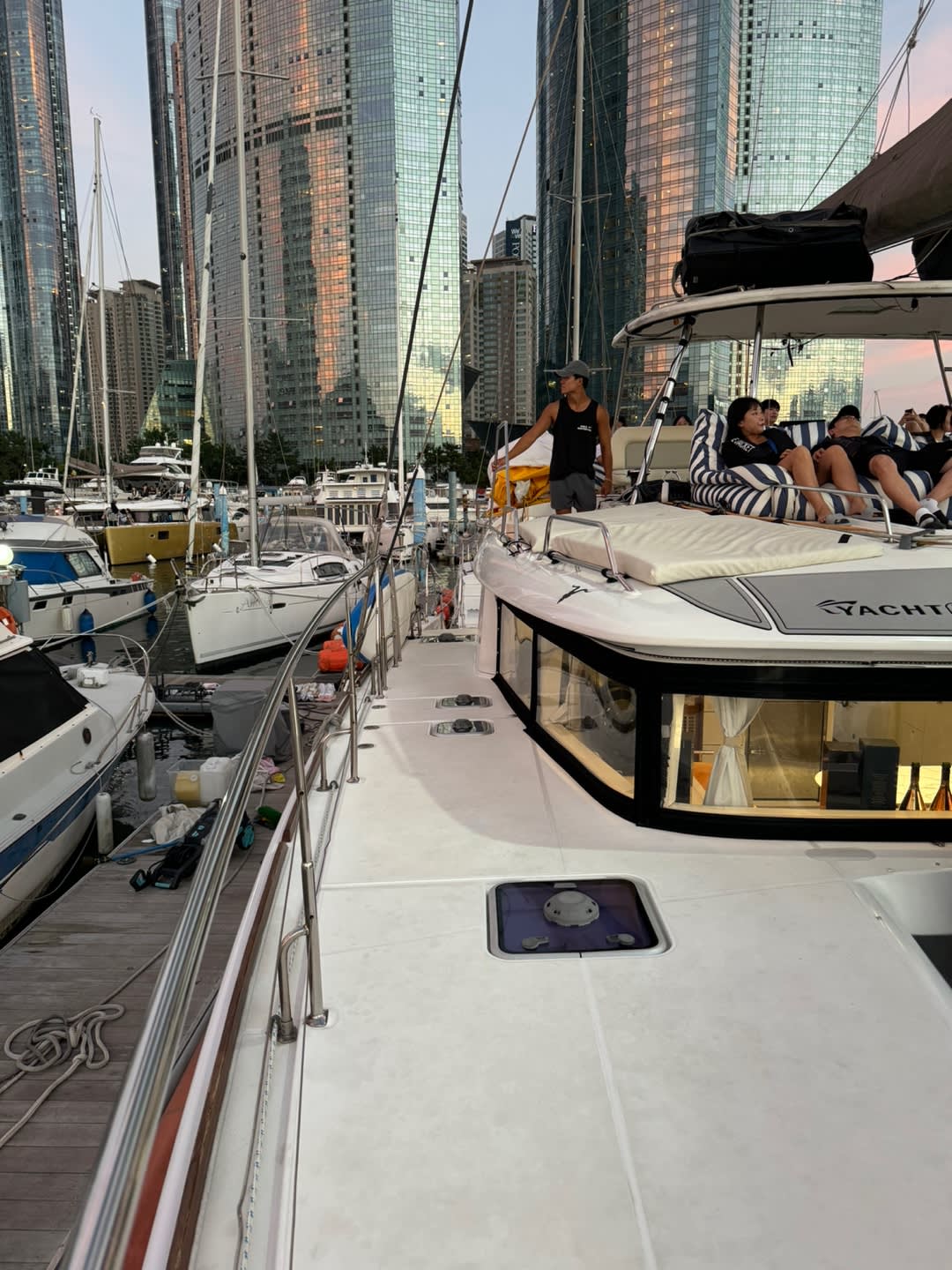 [Busan] Busan Yacht Tour with KPOP Music EDM / Yacht Jun