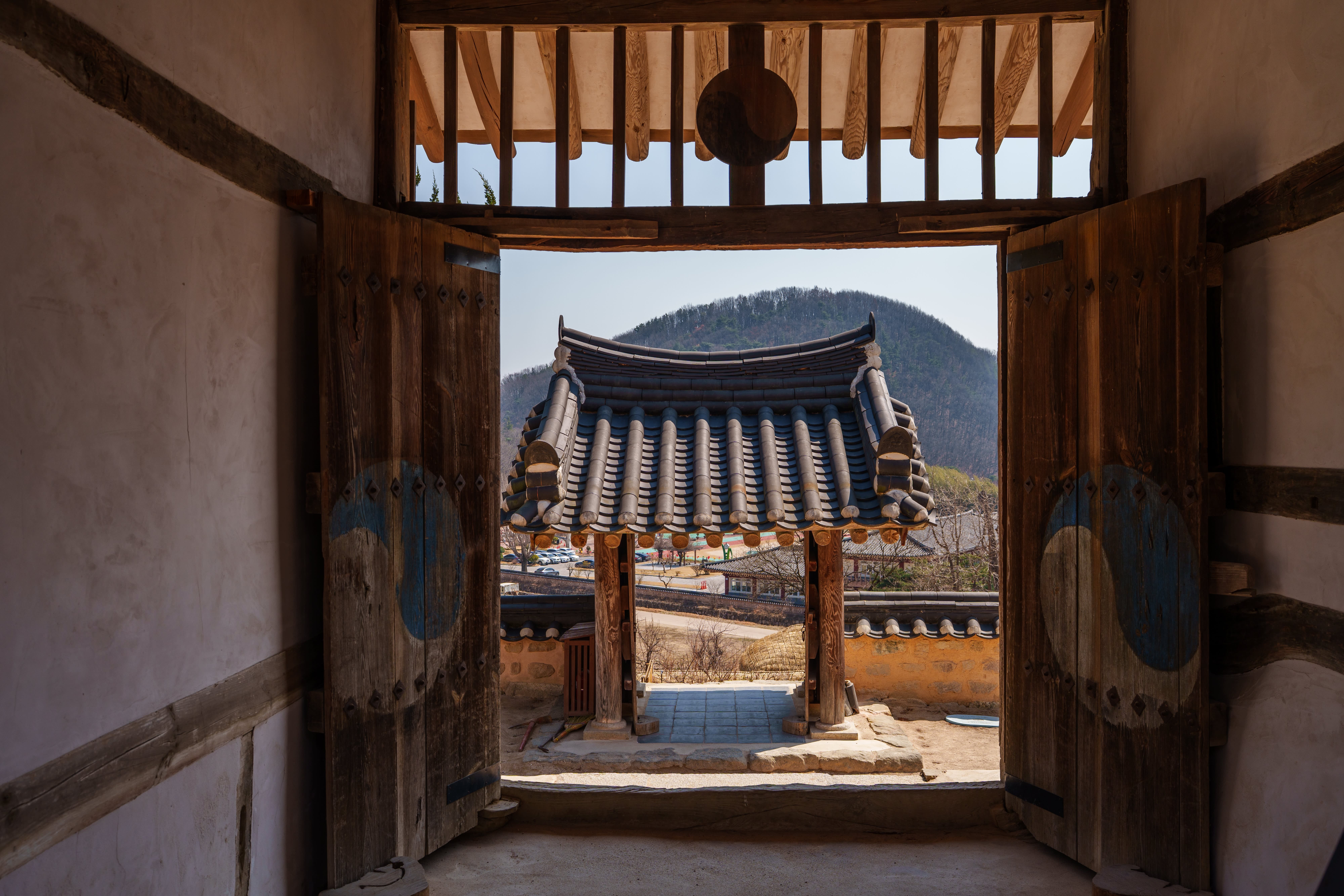 庆州世界遗产文化一日游 (佛国寺+大陵苑+雁鸭池+良洞村)