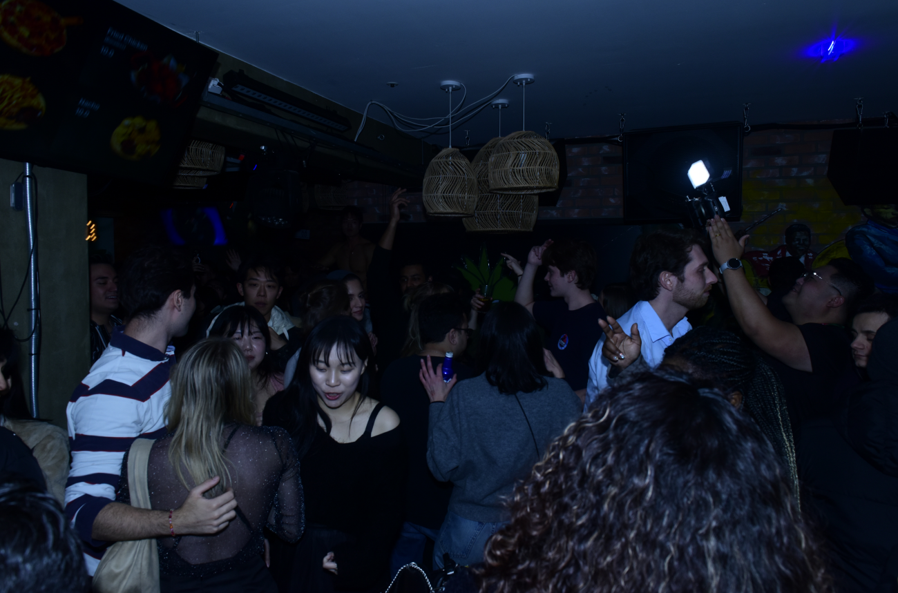 [Seoul] Gangnam Premium Pub Crawl with Unlimited Drinks