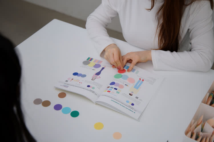 [Hongdae] Personal Color Analysis Consulting - image Ho