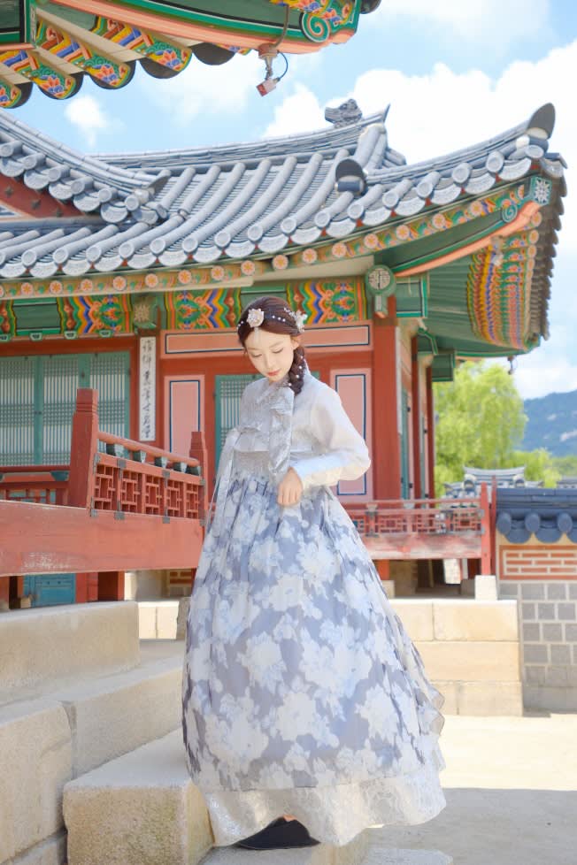 [Seoul] Hanbok Rental at Seoul Gyeongbokgung Palace (Palacefox)