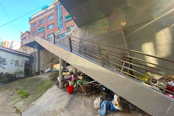 Korean movie "Parasite Semi-Subterranean Family" location tour (Seoul/English Guide)