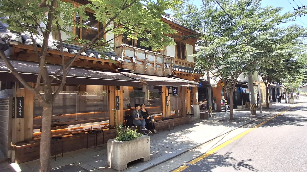  [Japanese Guide] Become a Seoul Master in Just 8 Hours! World Heritage Sites Jongmyo & Changdeokgung + Hanbok Experience + Seosulla-gil + Michelin Bibimbap + N Seoul Tower Octagonal Pavilion + National Museum of Korea