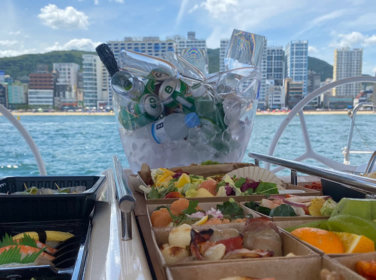 [釜山] 海运台海洋城市私人游艇租赁 (最多可预约6人)