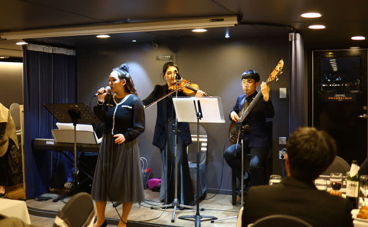 【ソウル】 イーランドサンセットディナークルーズ