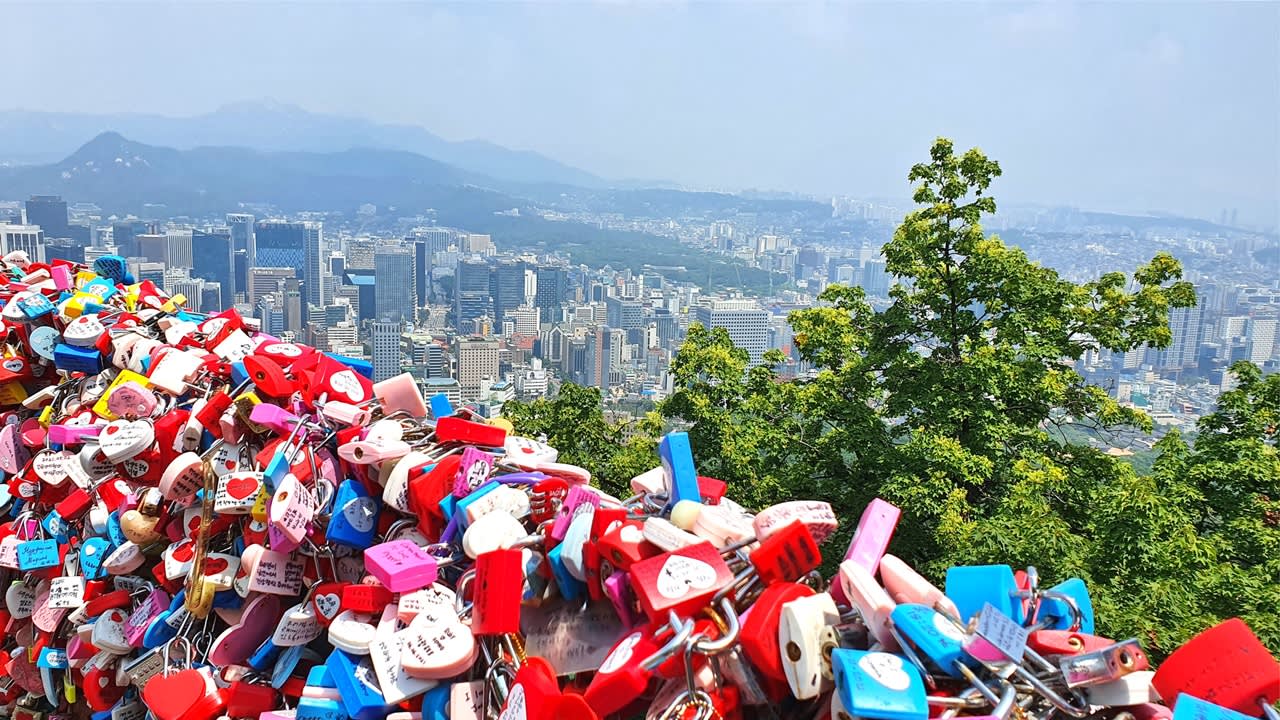 [Japanese Guide] Become a Seoul Master in Just 8 Hours! World Heritage Sites Jongmyo & Changdeokgung + Hanbok Experience + Seosulla-gil + Michelin Bibimbap + N Seoul Tower Octagonal Pavilion + National Museum of Korea