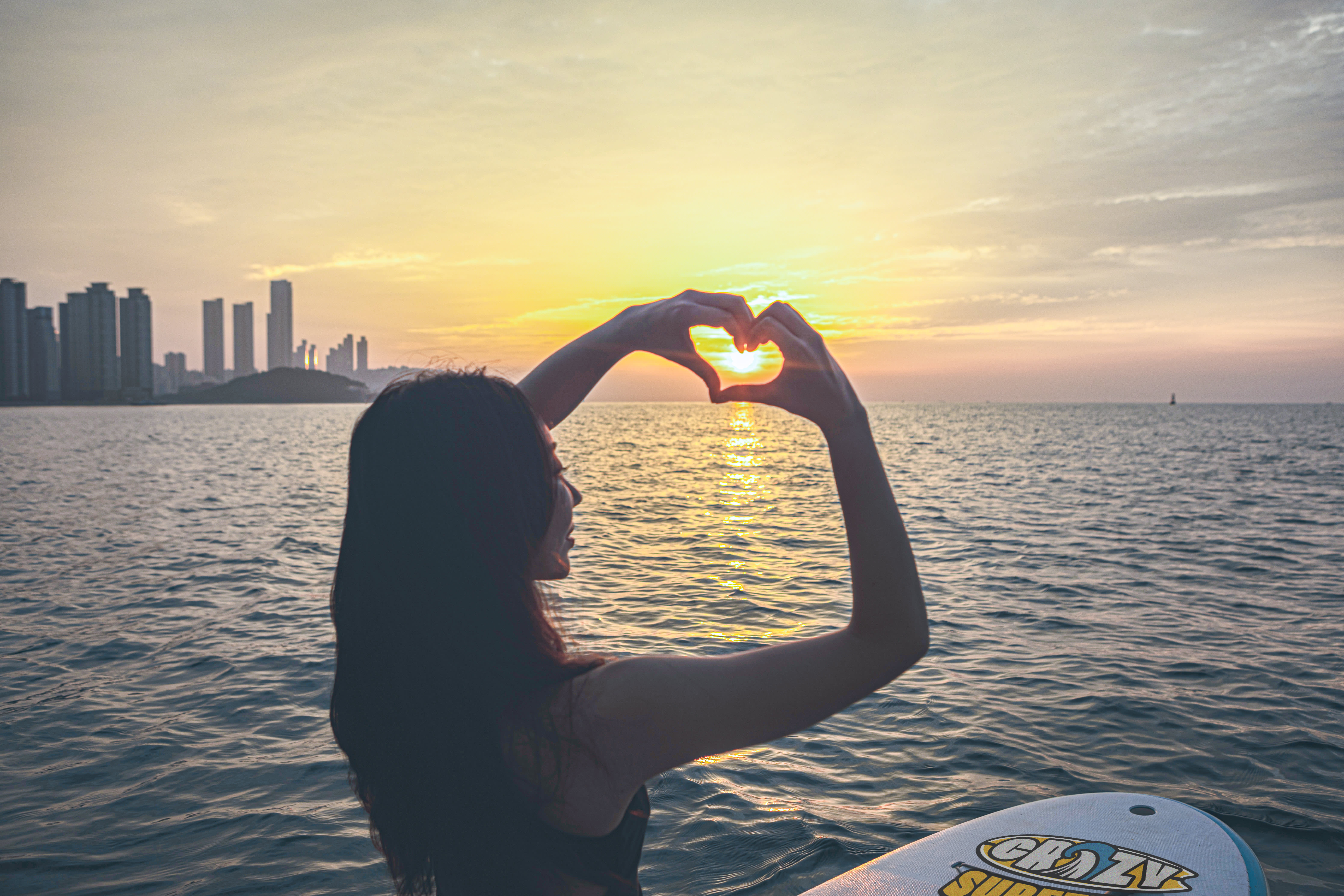 [釜山]Crazy Surfers 广安里日落SUP（立桨冲浪）体验