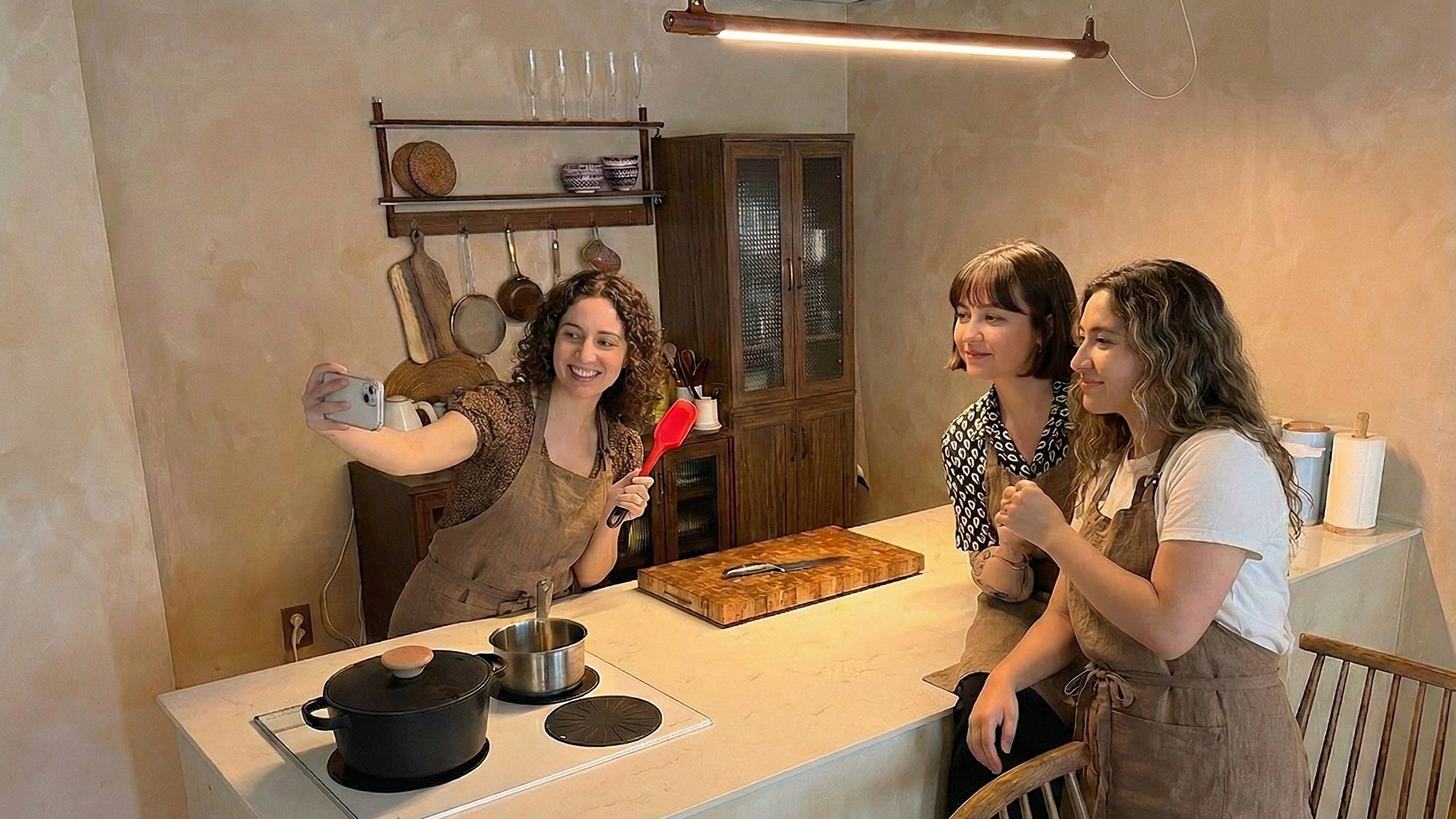 [Seoul] An Invitation to a Private Kitchen by a Trained Michelin-Starred Chef: Tonight, Dak-hanmari & Soju