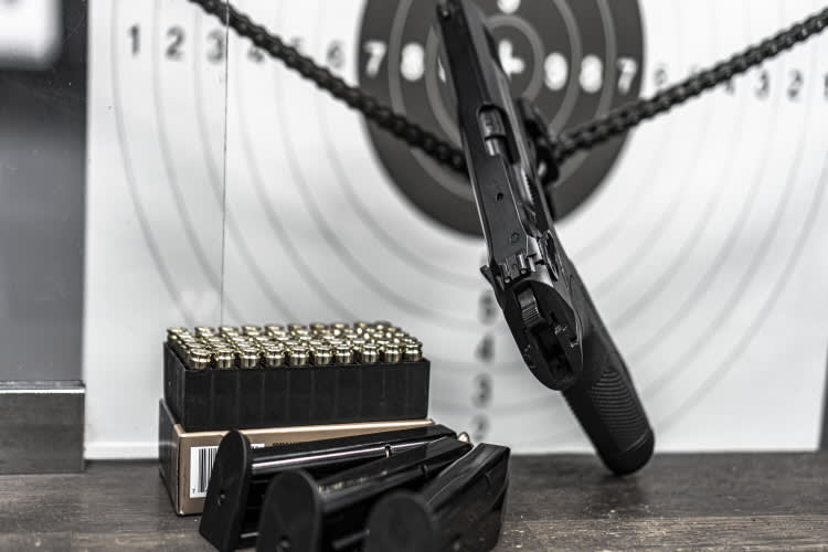 [ソウル]  江南実弾射撃場 - 韓国で体験できるスリリングなアクション体験！