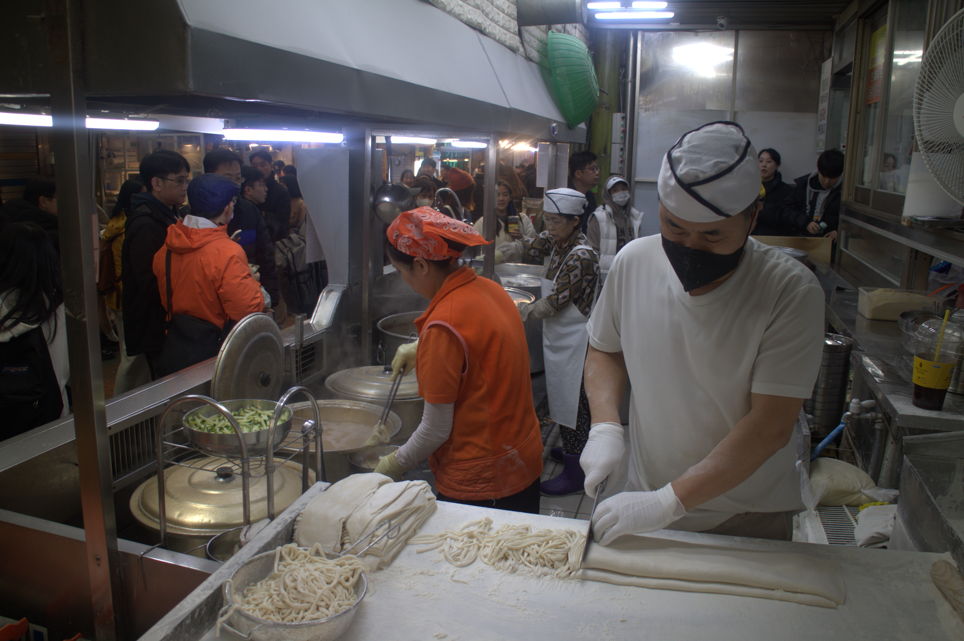 [Seoul] K-Cooking Class in Mangwon Market with a Trained Michelin-Starred Chef in Cheongdamdong