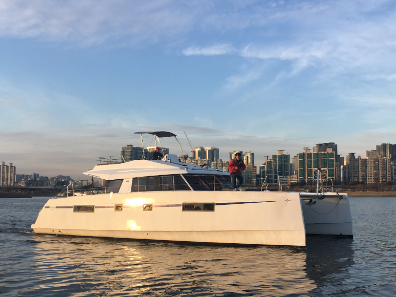 [Seoul Banpo] Hyundai Yacht Luxury Yacht Party Boat Public Tour