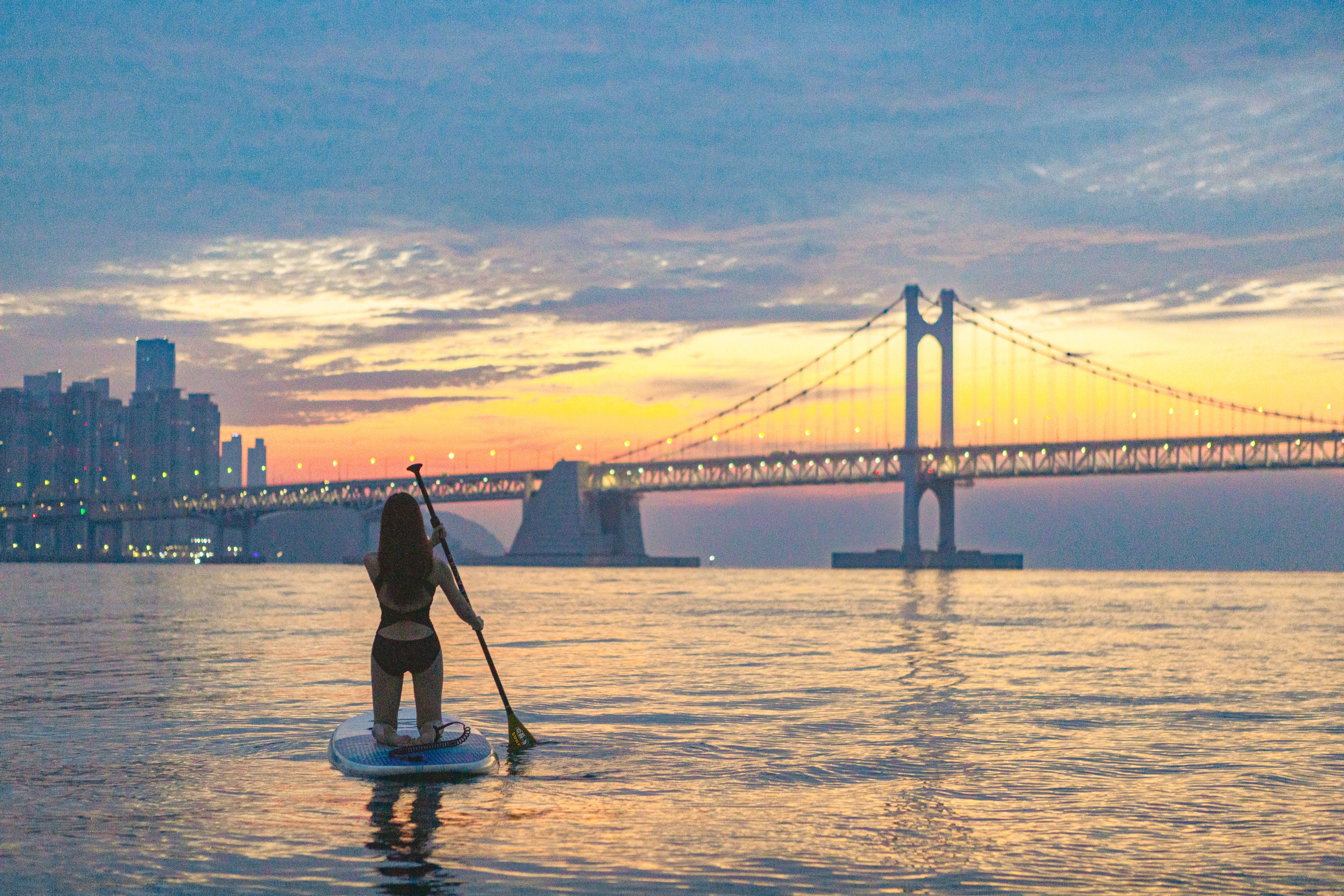 [釜山]Crazy Surfers 广安里日落SUP（立桨冲浪）体验