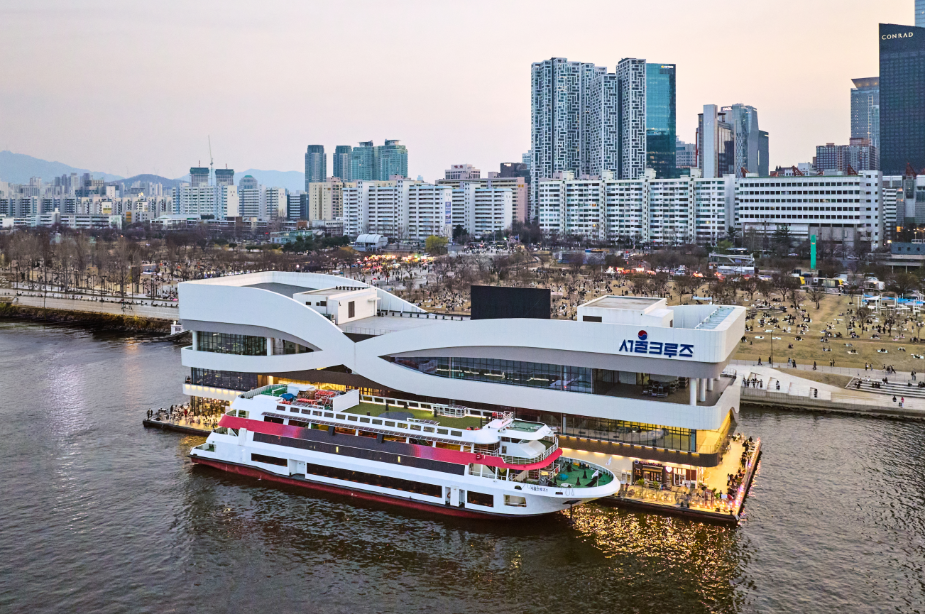 [Seoul] Romantic Han River SEOUL CRUISE Tour : Daytime, Sunset and Milky Way Aurora & Fireworks Cruises Under the Night Sky