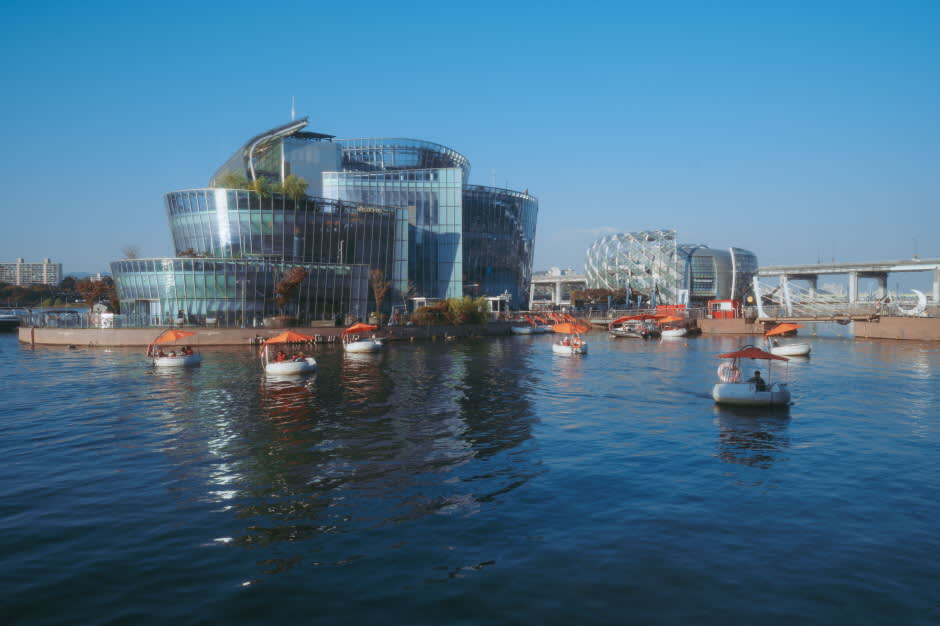 [ソウル] 漢江(ハンガン)盤浦(バンポ)セビッソムチューブスター搭乗チケット