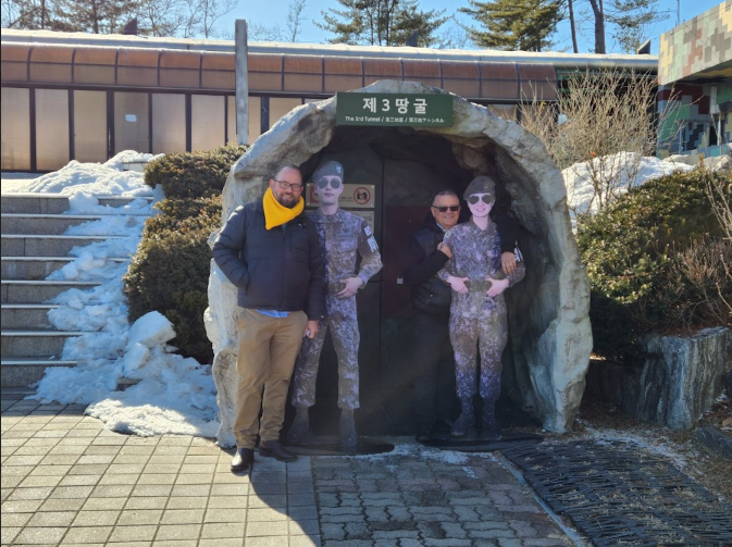 [ソウル発]DMZ ツアー + 脱北者インタビュー 