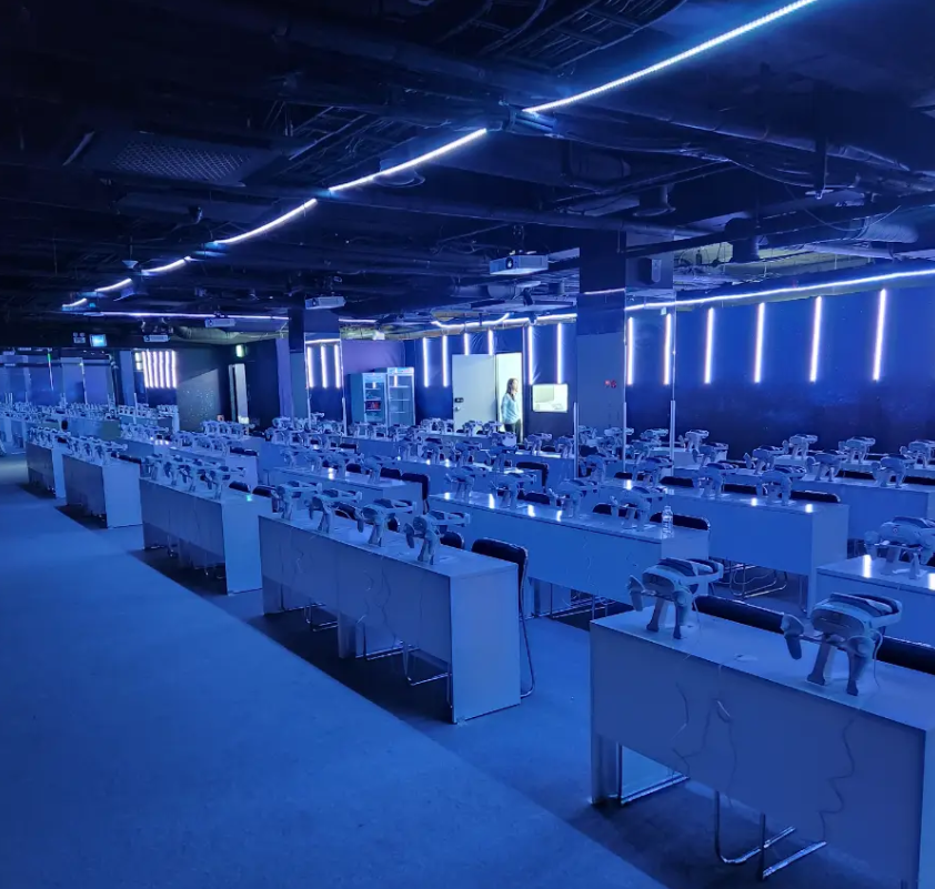 [首尔·] K-Culture VR Tower 世界首个专属K-POP 4K VR欣赏爱豆演唱会